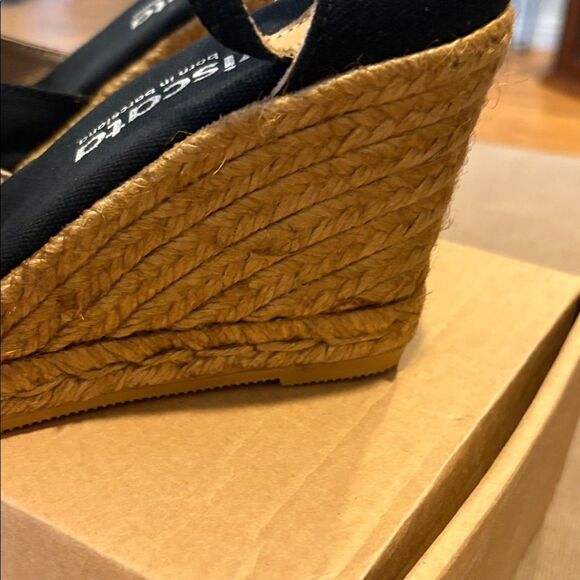 Viscata Black Espadrille Wedges - Picture 5 of 7